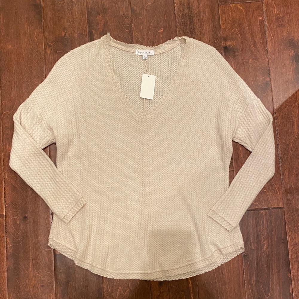 Socialite Thermal V-Neck Too